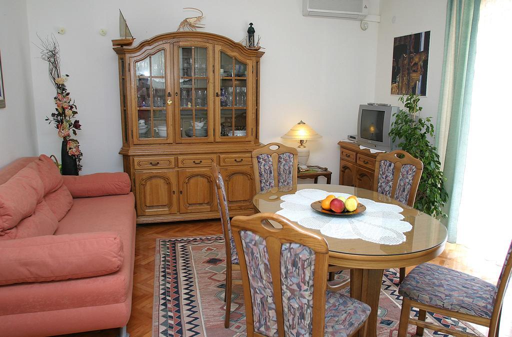 Guest house Belas